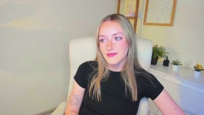 EvelynBlond's Profile