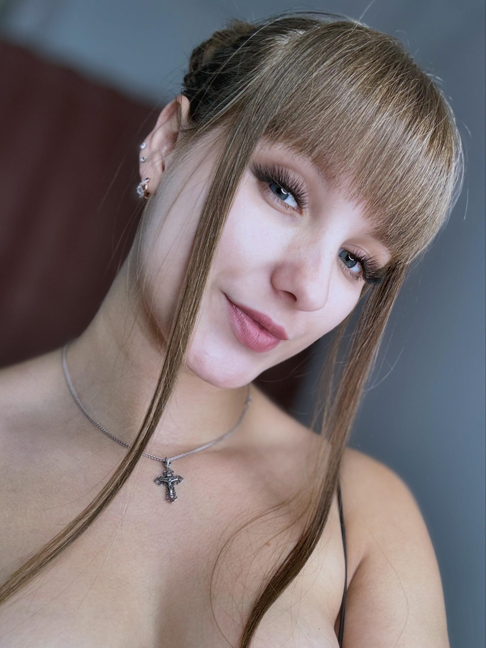 Leona_love's Profile