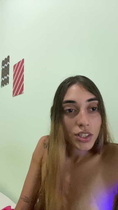 Loirinhaaa01's Profile