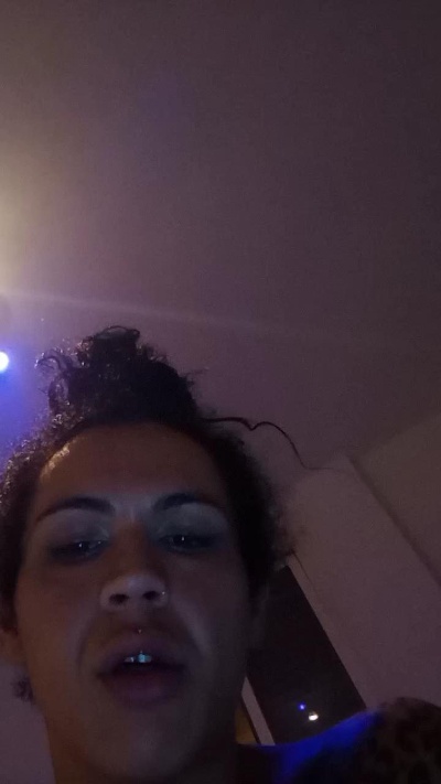 Nickytf29trns's Profile