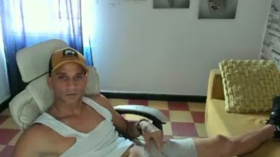 danisegura_'s Profile