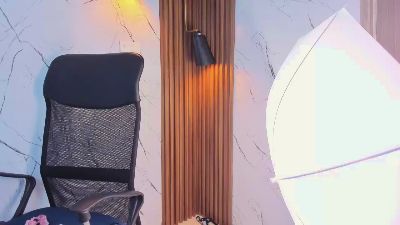 nina_belle_'s Profile